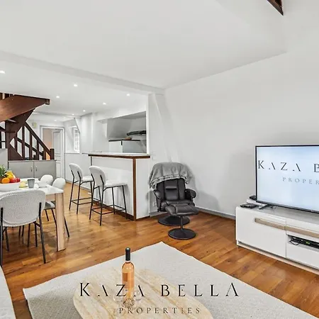 Kaza Bella - - Bel Dans Un Elegant Chateau